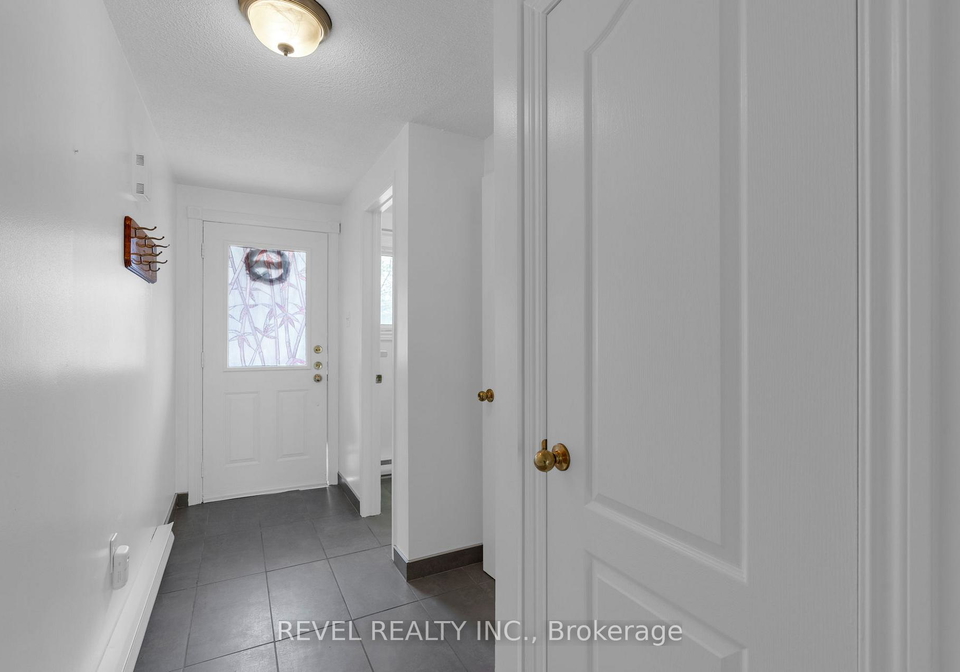 16-quail-crescent-barrie-ontario-s13110452