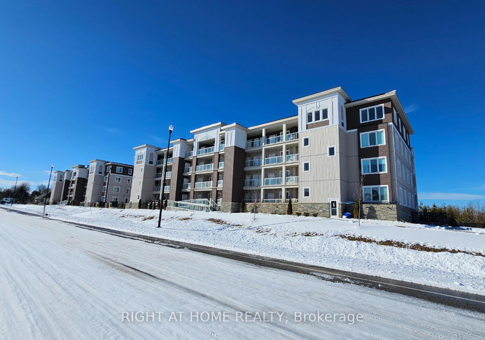 5-spooner-crescent-collingwood-ontario-s13110758