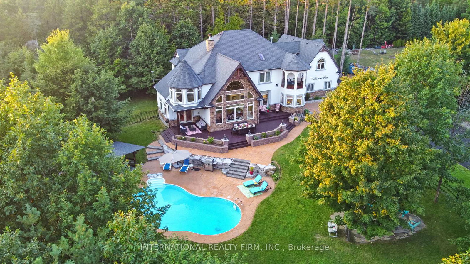 6-pinehurst-lane-springwater-ontario-s13112938