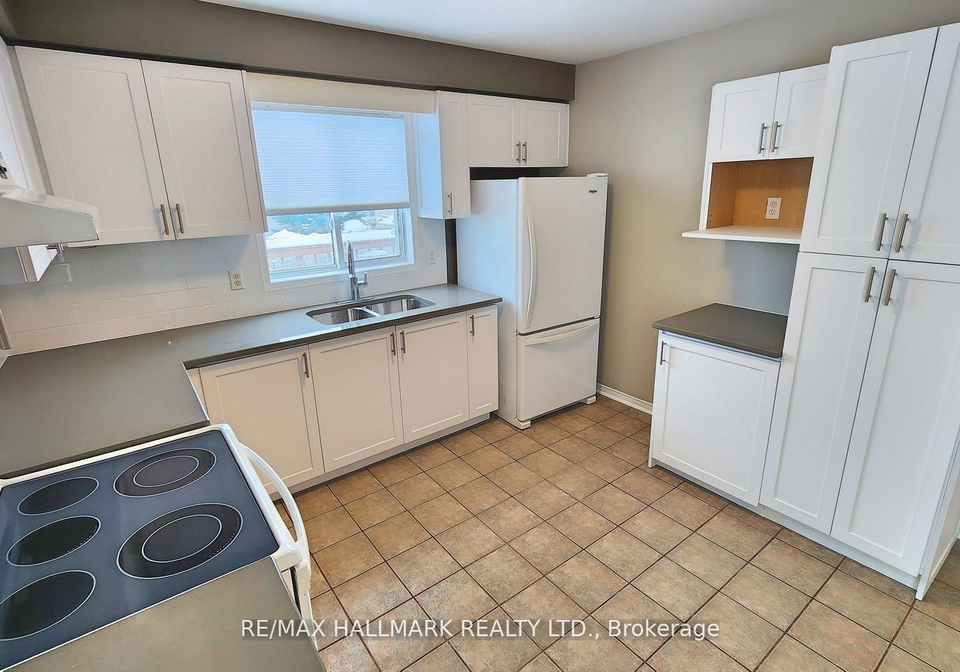 48-downing-crescent-barrie-ontario-s13119154