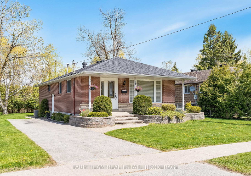 212-grove-street-e-barrie-ontario-s13120496