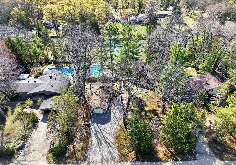 157-woodland-drive-wasaga-beach-ontario-s13121250