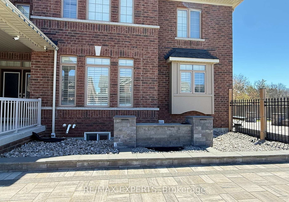 22-travers-gate-springwater-ontario-s13121602