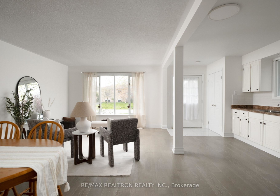8-courtice-crescent-collingwood-ontario-s13122116
