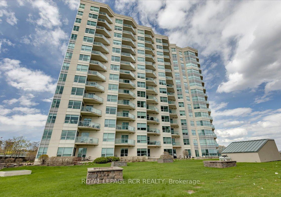 6-toronto-street-barrie-ontario-s13124184