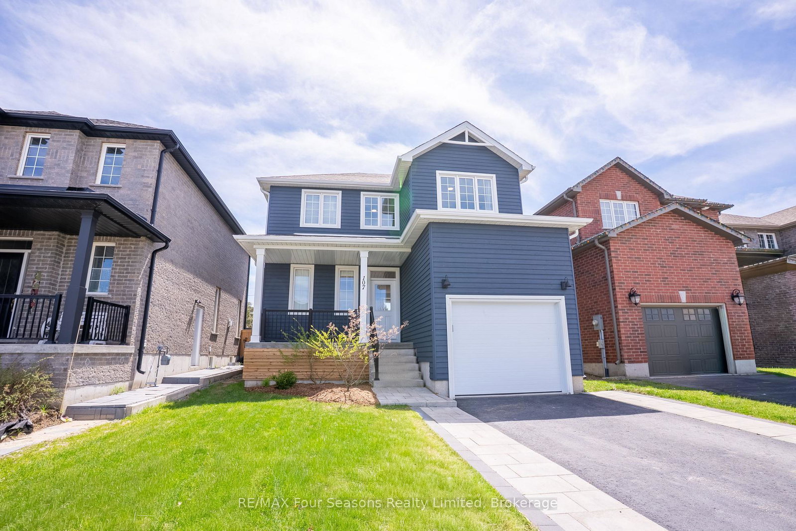 107-lockerbie-crescent-collingwood-ontario-s13124272