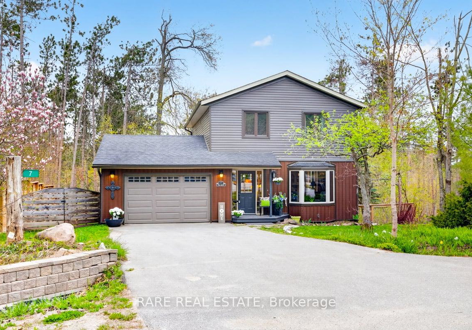 7-pine-spring-oro-medonte-ontario-s13125118