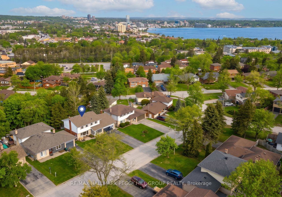 12-peacock-lane-barrie-ontario-s13127322