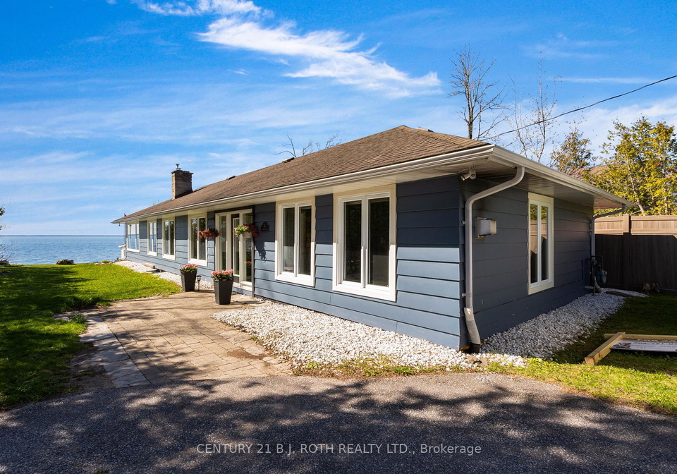 49-lakeshore-road-e-oro-medonte-ontario-s13127394