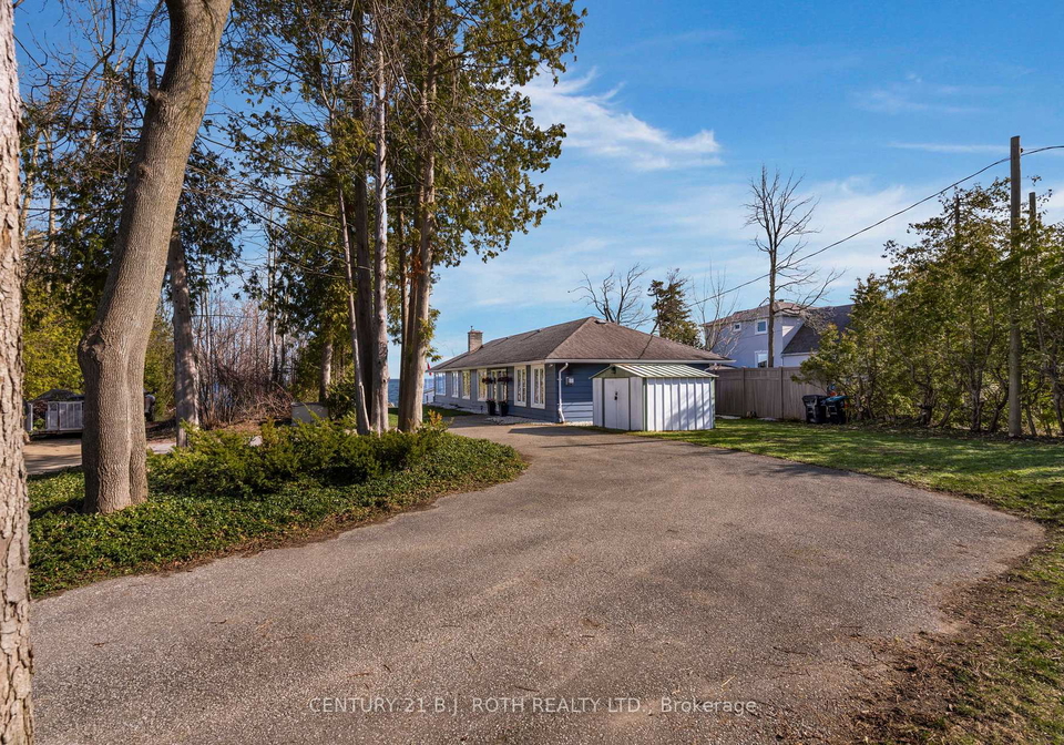 49-lakeshore-road-e-oro-medonte-ontario-s13127394