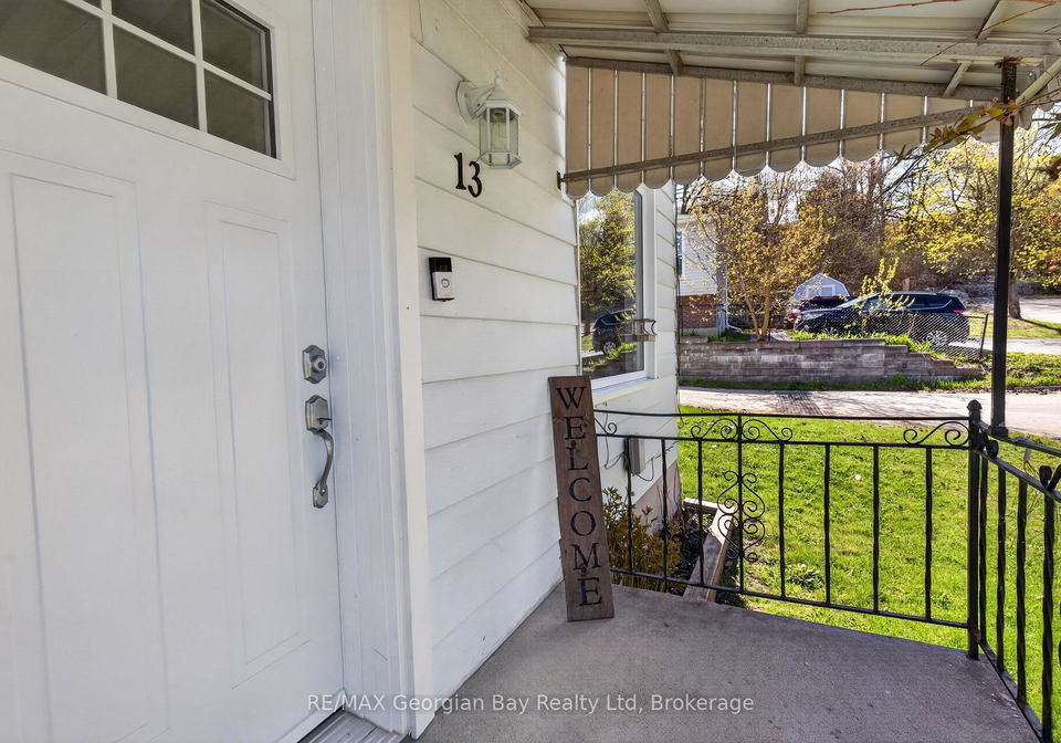 13-centre-street-penetanguishene-ontario-s13127502