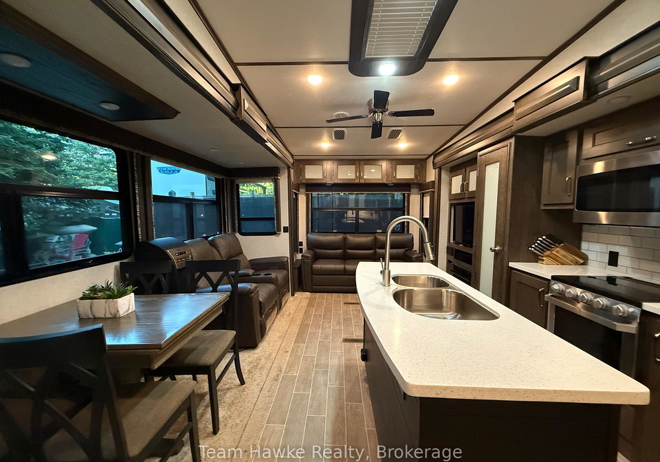2920-old-penetanguishene-road-springwater-ontario-s13129116
