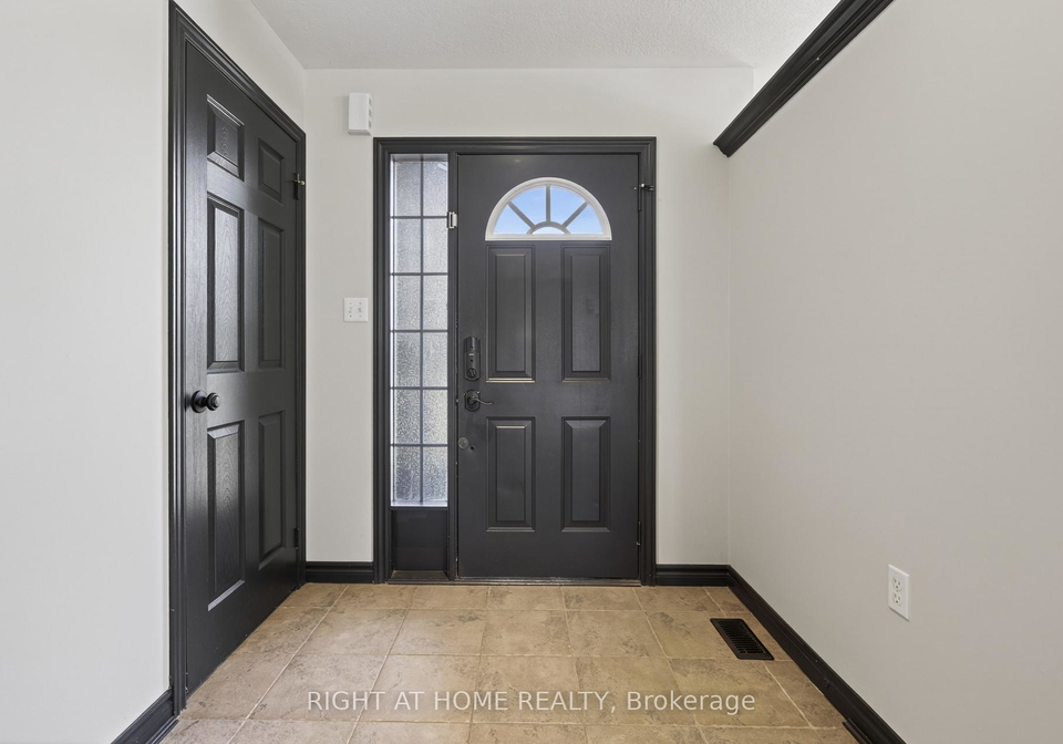 61-seline-crescent-barrie-ontario-s13130784