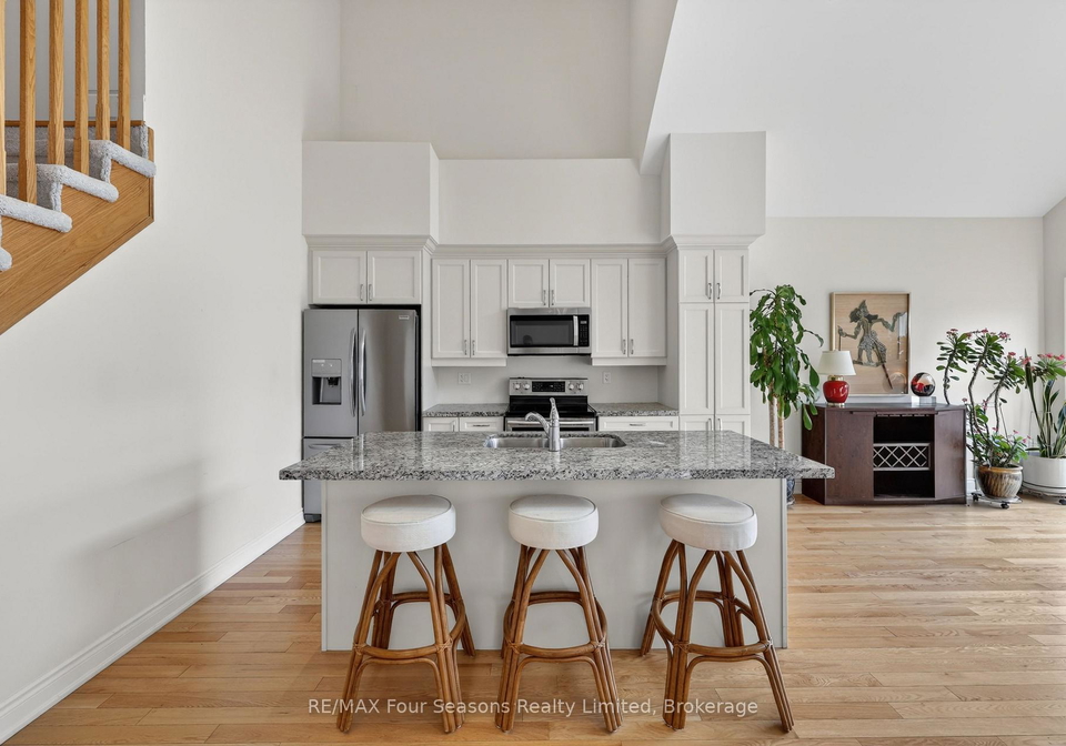 100-kari-crescent-collingwood-ontario-s13131360