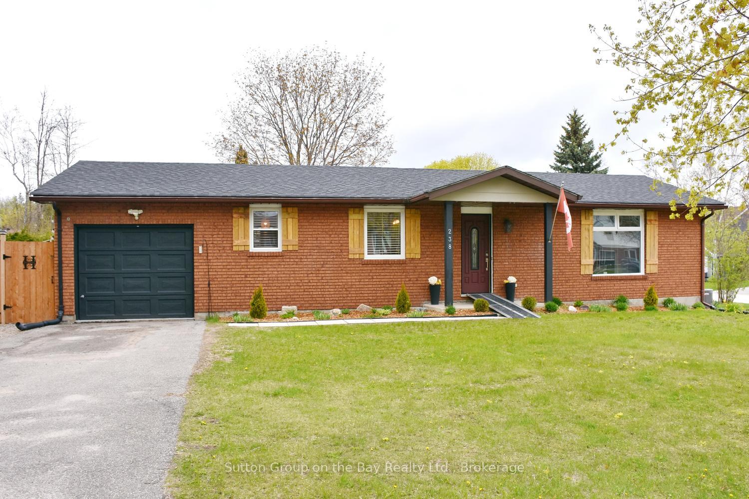 238-mccrea-drive-clearview-ontario-s13132194