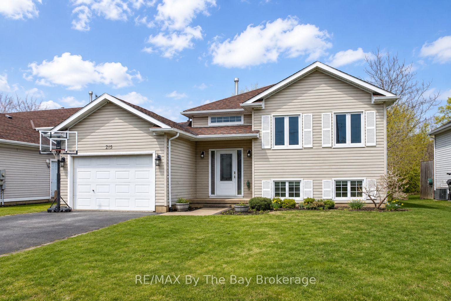 215-montreal-street-clearview-ontario-s13132462