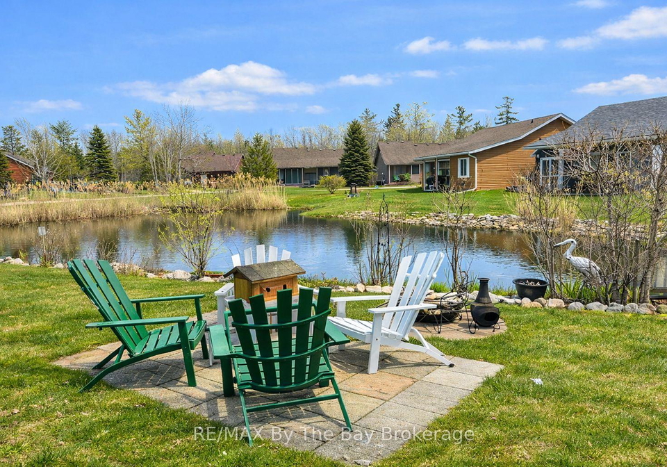 8-huron-circle-wasaga-beach-ontario-s13132544