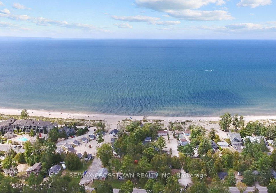 61-earl-street-wasaga-beach-ontario-s13133080