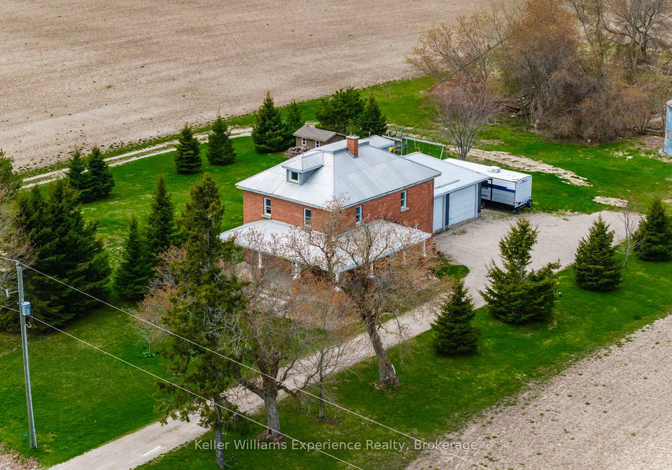2936-flos-6-road-w-springwater-ontario-s13133372