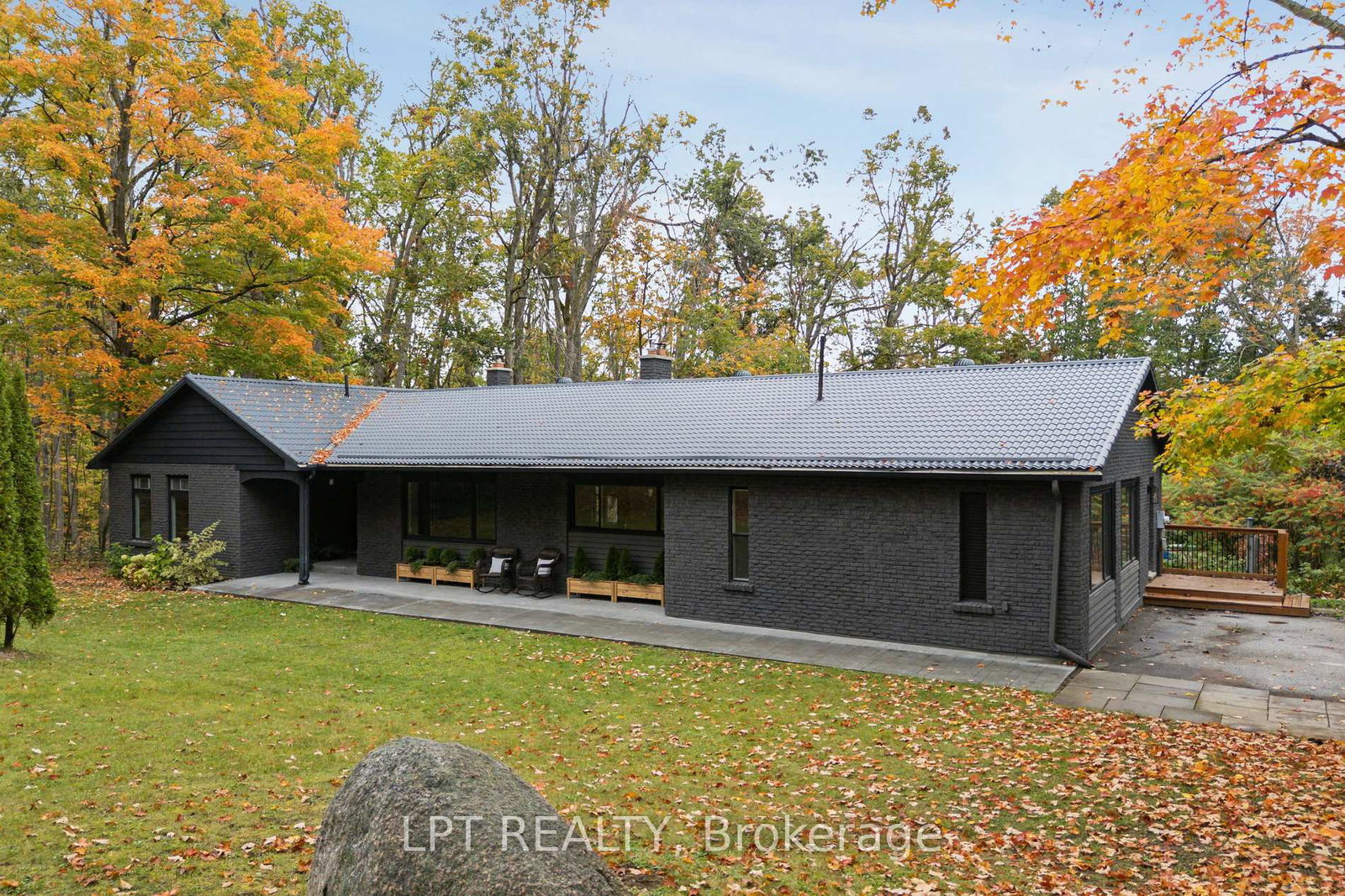 1083-line-15-n-oro-medonte-ontario-s13133980