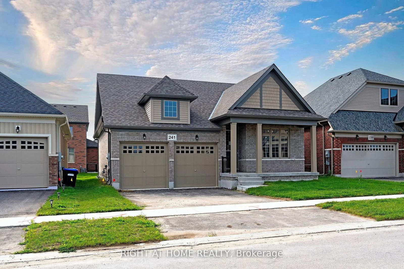 241-wilcox-drive-clearview-ontario-s13134416