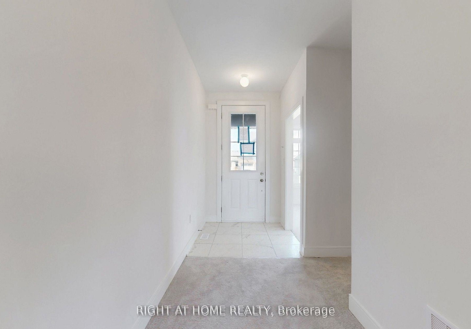 243-duncan-street-clearview-ontario-s13134586