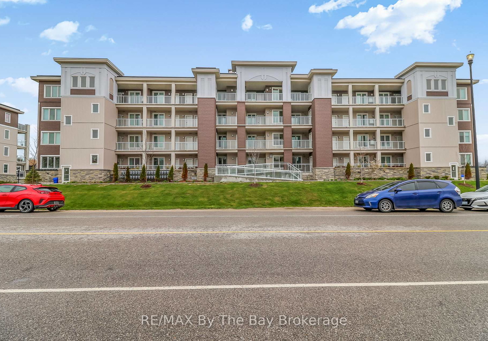 5-spooner-crescent-collingwood-ontario-s13134708