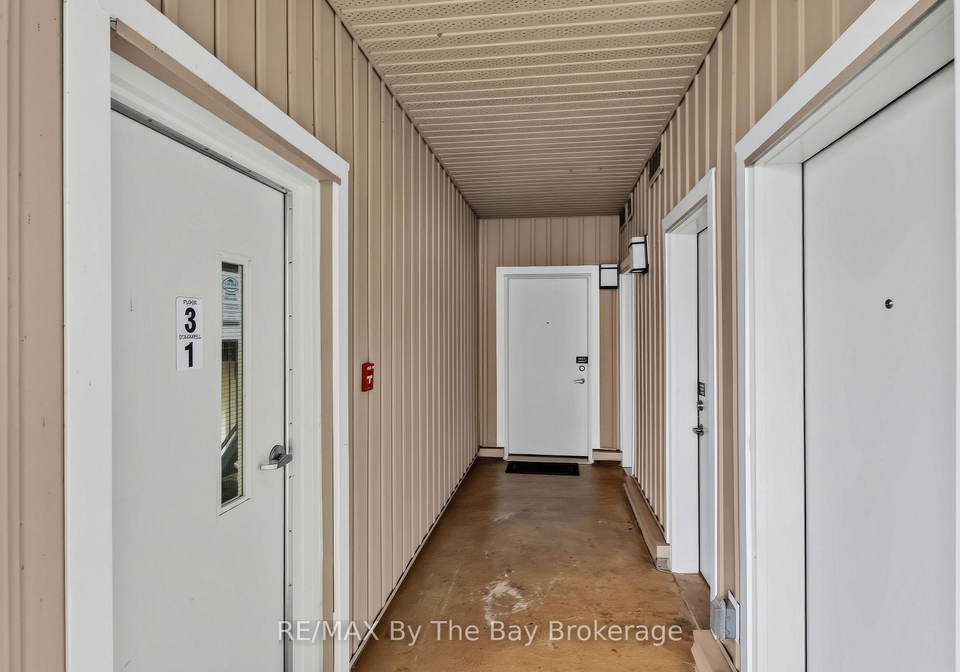 5-spooner-crescent-collingwood-ontario-s13134708