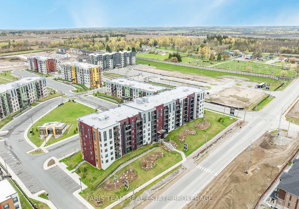 4-spice-way-barrie-ontario-s13135358