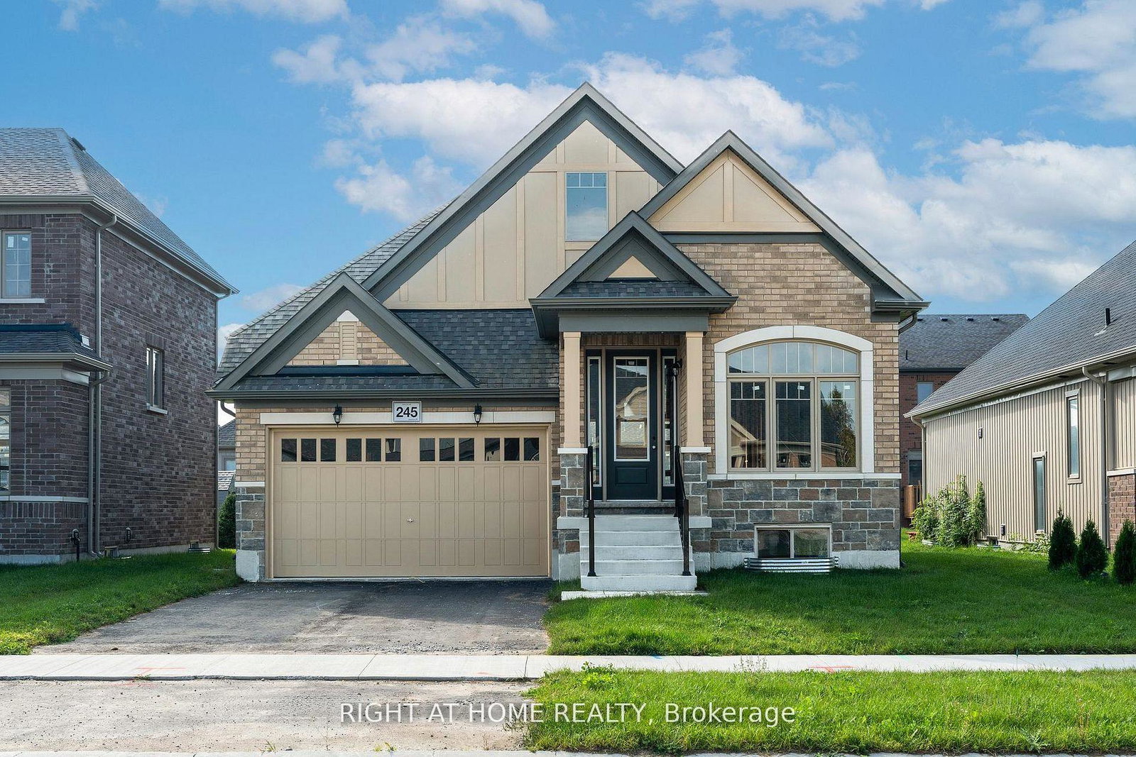 245-wilcox-drive-clearview-ontario-s13135868