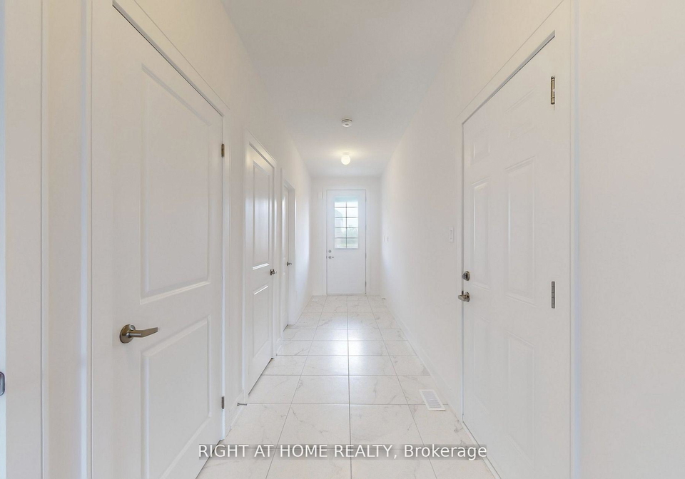 258-duncan-street-clearview-ontario-s13136016
