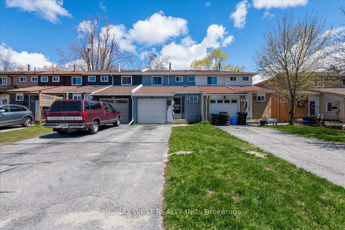 68-chaucer-crescent-barrie-ontario-s13136074
