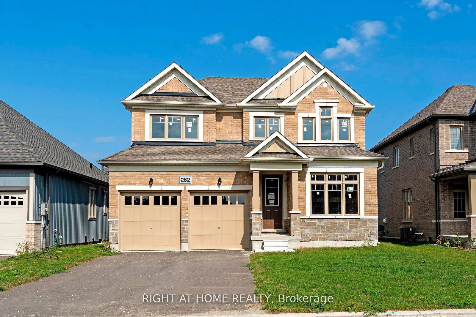 262-duncan-street-clearview-ontario-s13136154