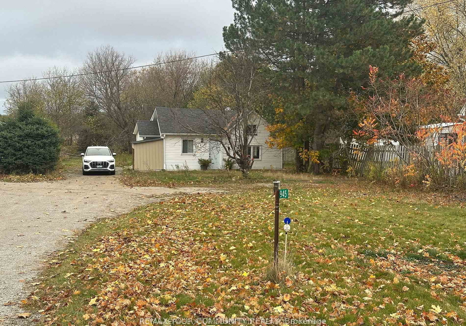 945-yonge-street-barrie-ontario-s13136176