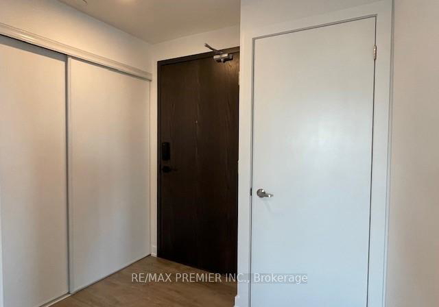 56-lakeside-terrace-barrie-ontario-s13136308