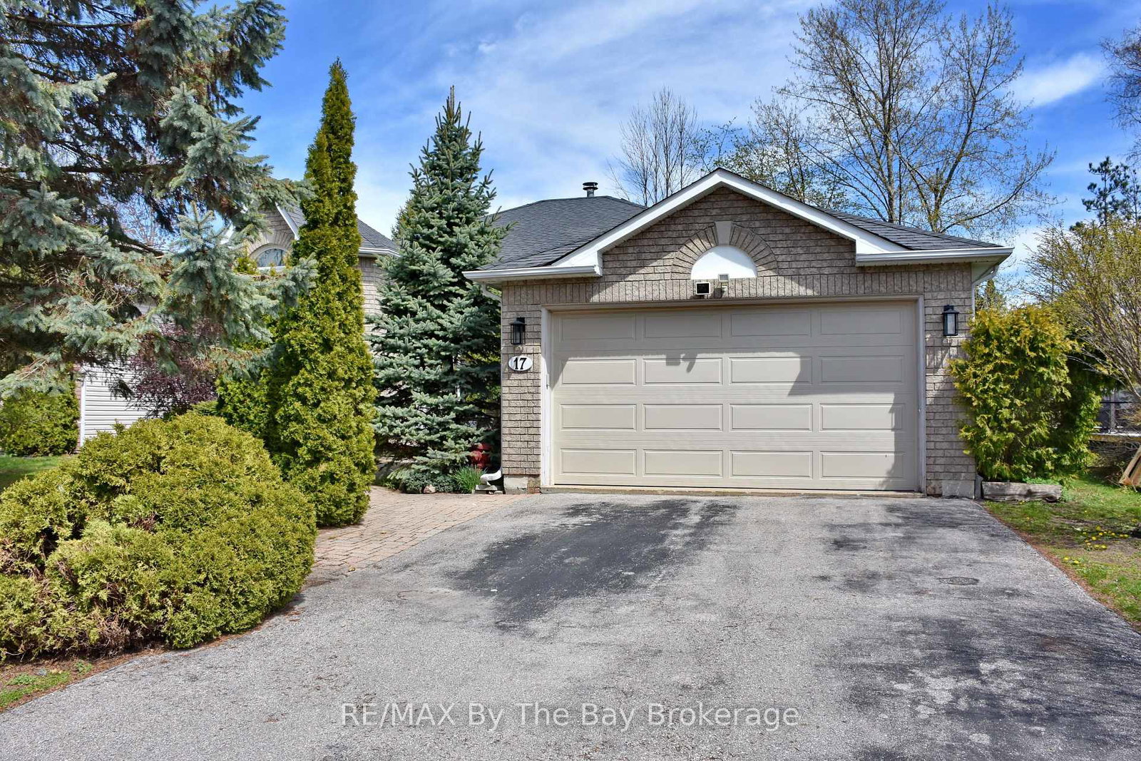 17-acorn-crescent-wasaga-beach-ontario-s13136566