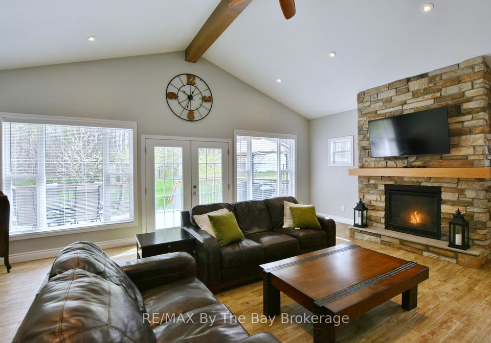37-wesley-avenue-wasaga-beach-ontario-s13137406