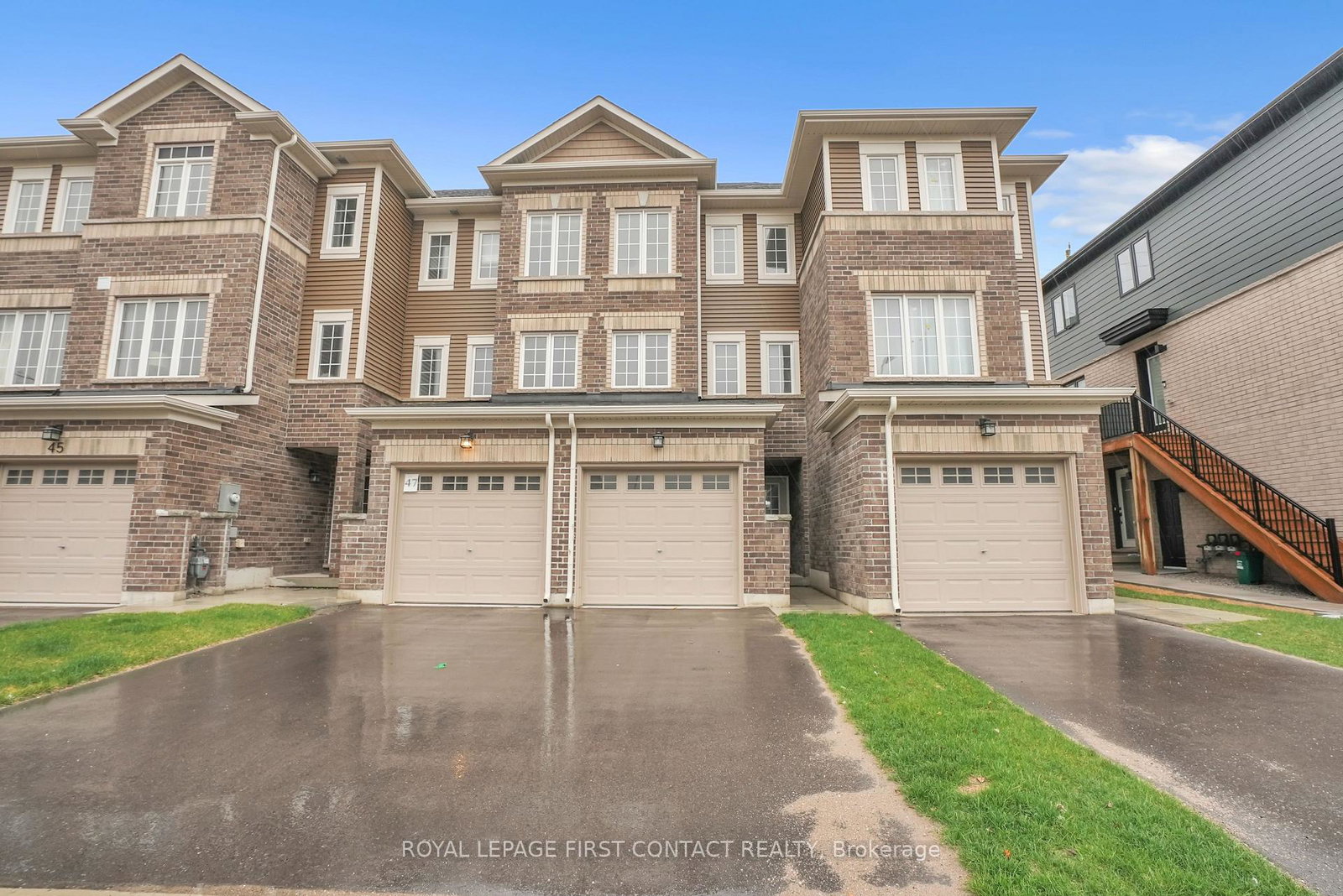 49-pumpkin-corner-crescent-barrie-ontario-s13137694