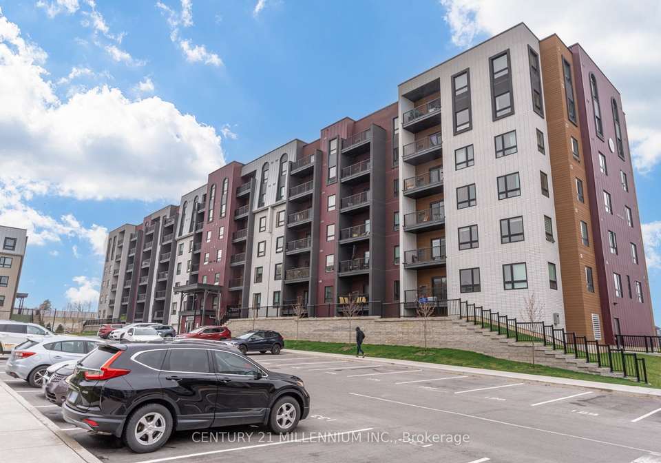 4-spice-way-barrie-ontario-s13137702