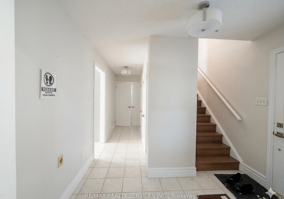 67-livingstone-street-w-barrie-ontario-s13138272