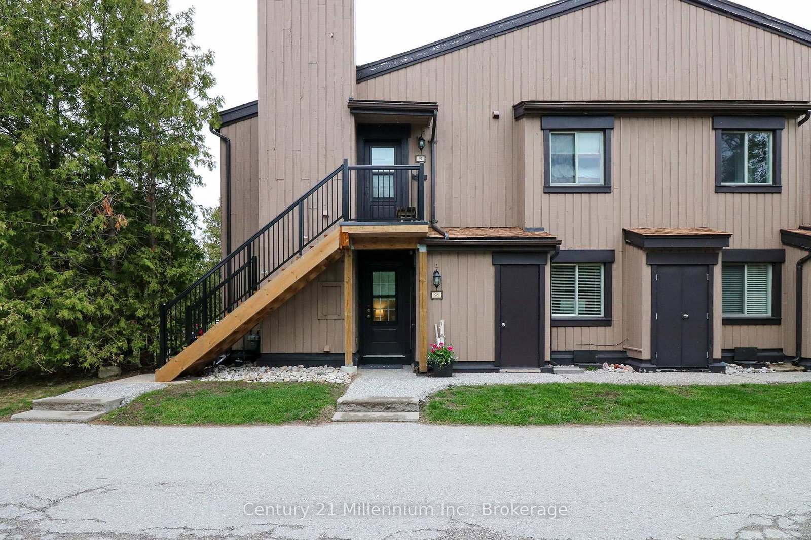 23-dawson-drive-collingwood-ontario-s13138956