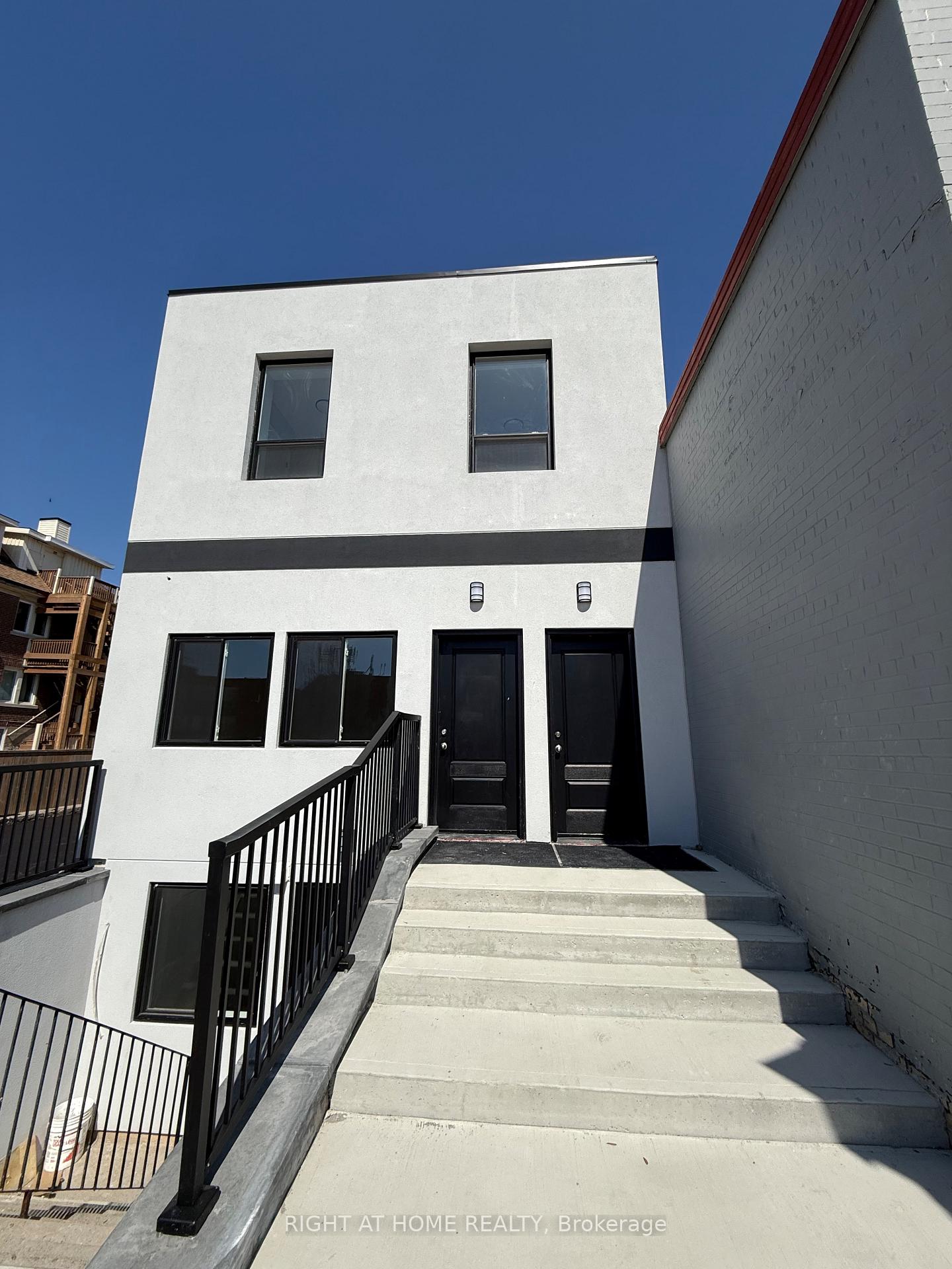 28-west-street-n-orillia-ontario-s13140550