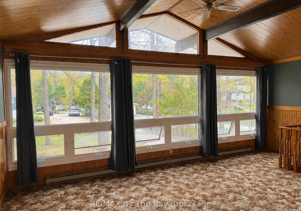 288-knox-road-e-wasaga-beach-ontario-s13141868
