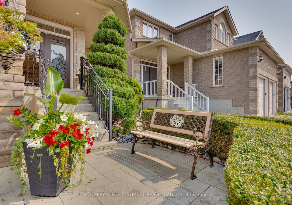 12-parisian-crescent-barrie-ontario-s13143212