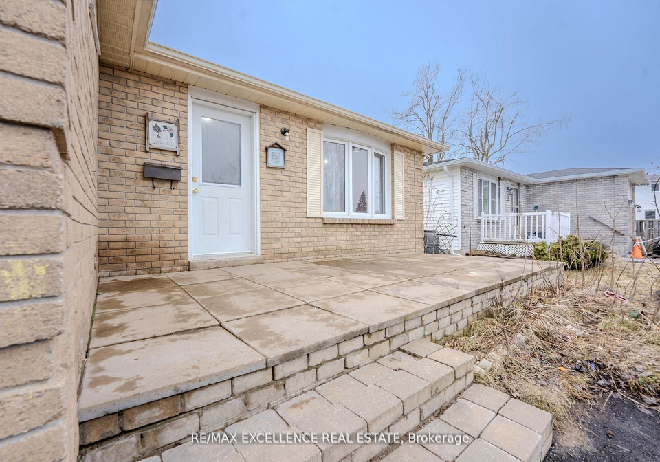 3-hickling-trail-barrie-ontario-s13143888