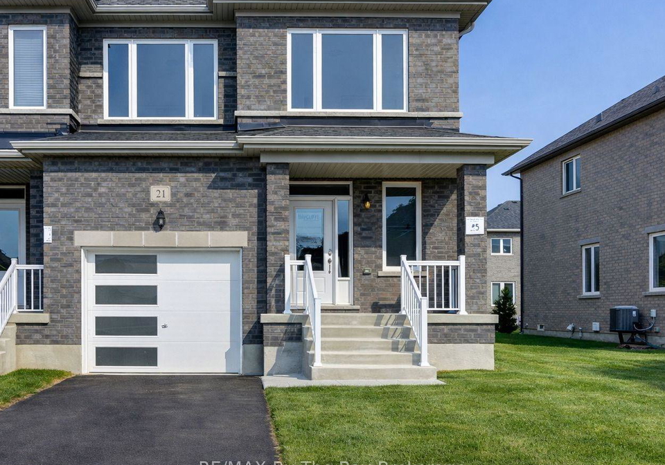 21-lisa-street-wasaga-beach-ontario-s13144832