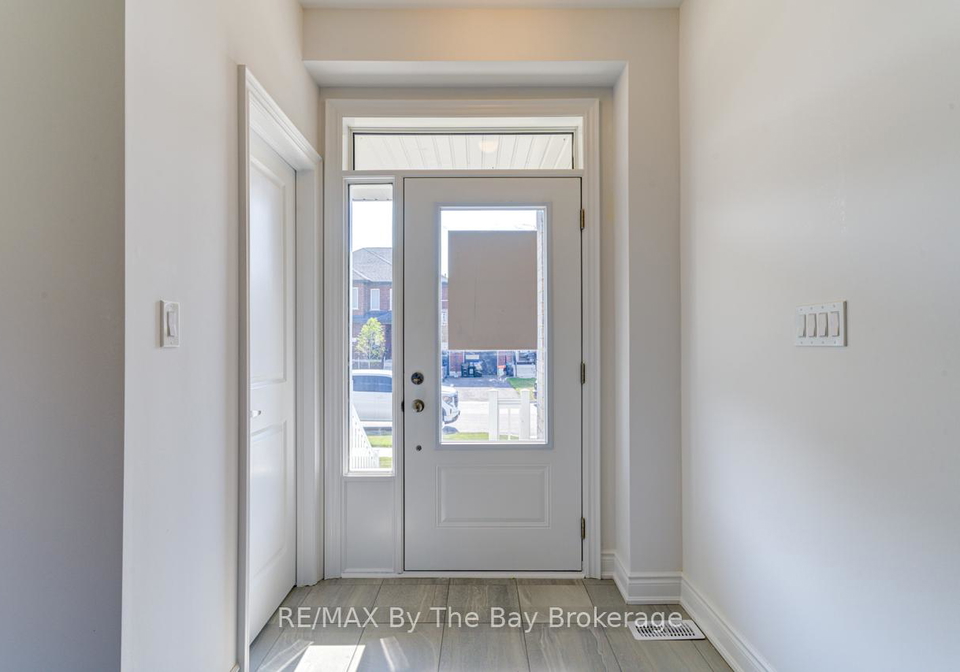 21-lisa-street-wasaga-beach-ontario-s13144832