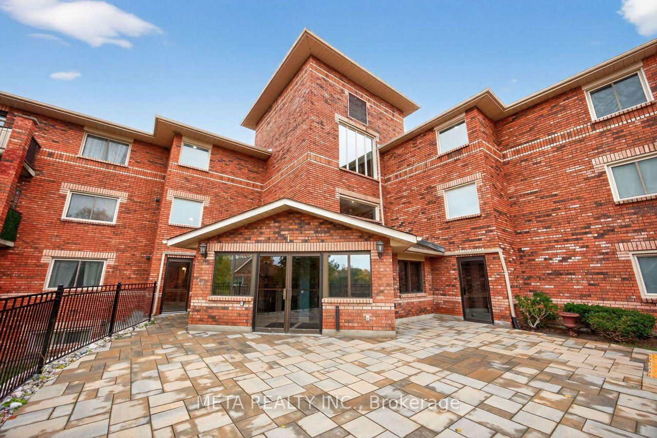 1-quail-crescent-barrie-ontario-s13147220