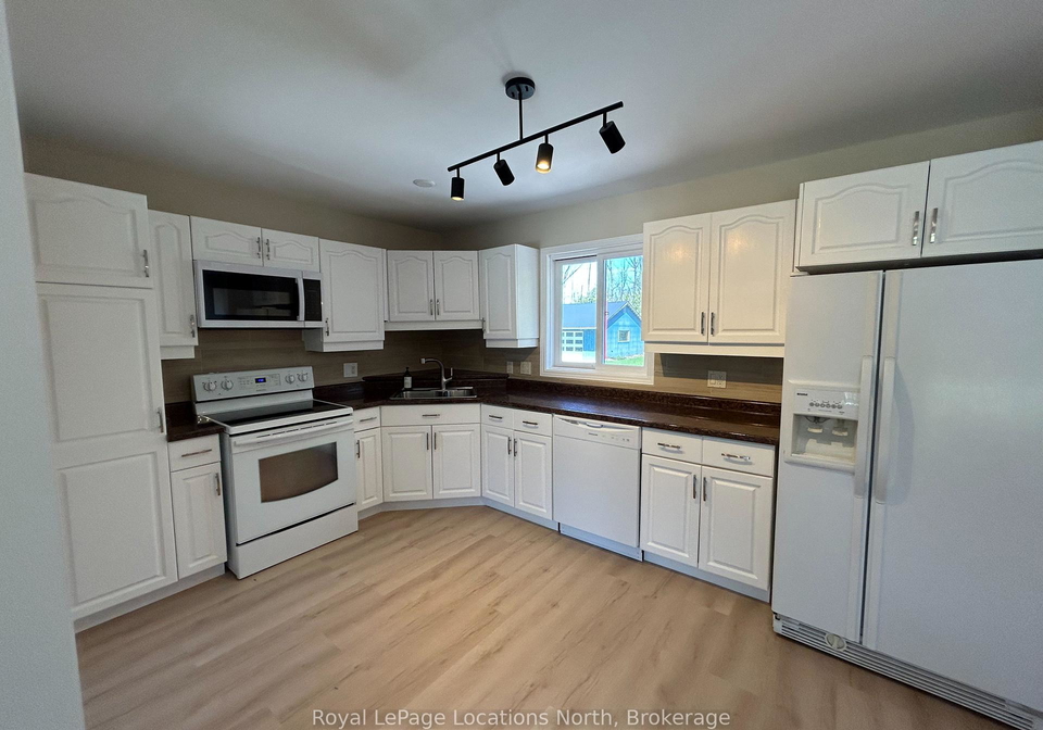 64-silver-creek-drive-collingwood-ontario-s13148526