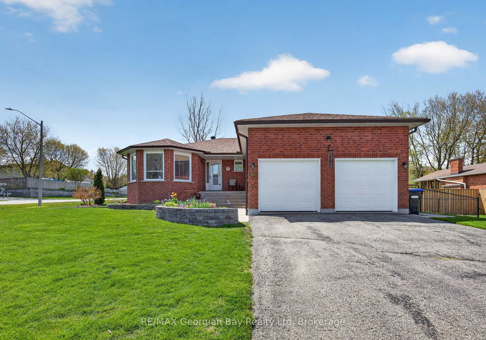 100-peel-street-penetanguishene-ontario-s13148858